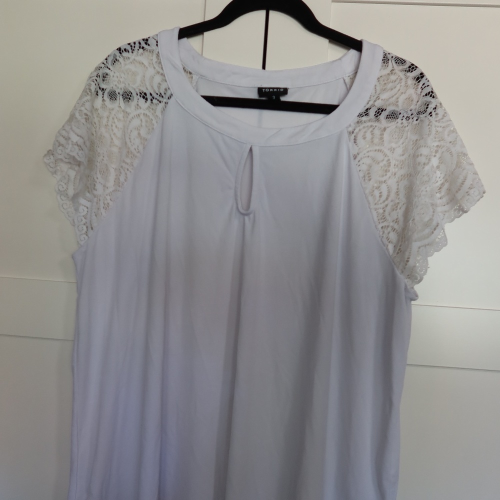 plus size blouse torrid white lace keyhole